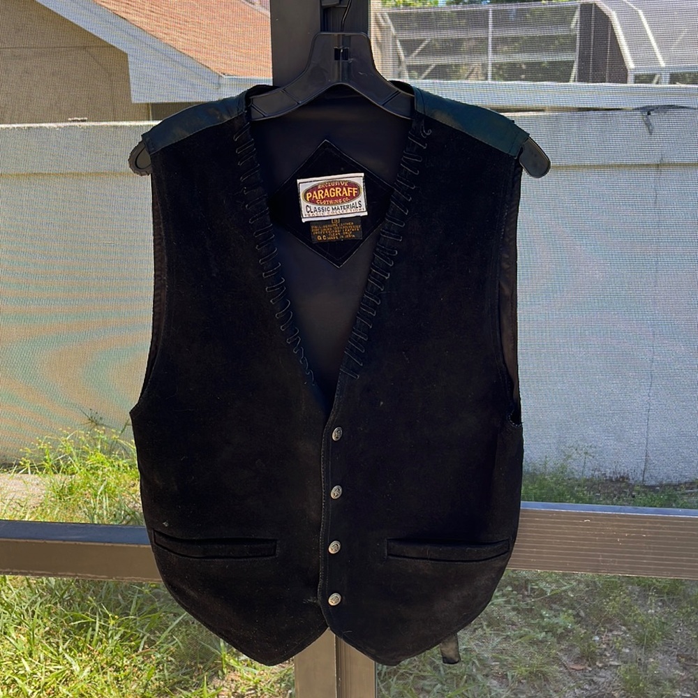 Genuine, leather, paragraph black vest